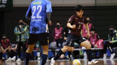 何度でも立ち上がる　── 挫折と希望のフットサル人生