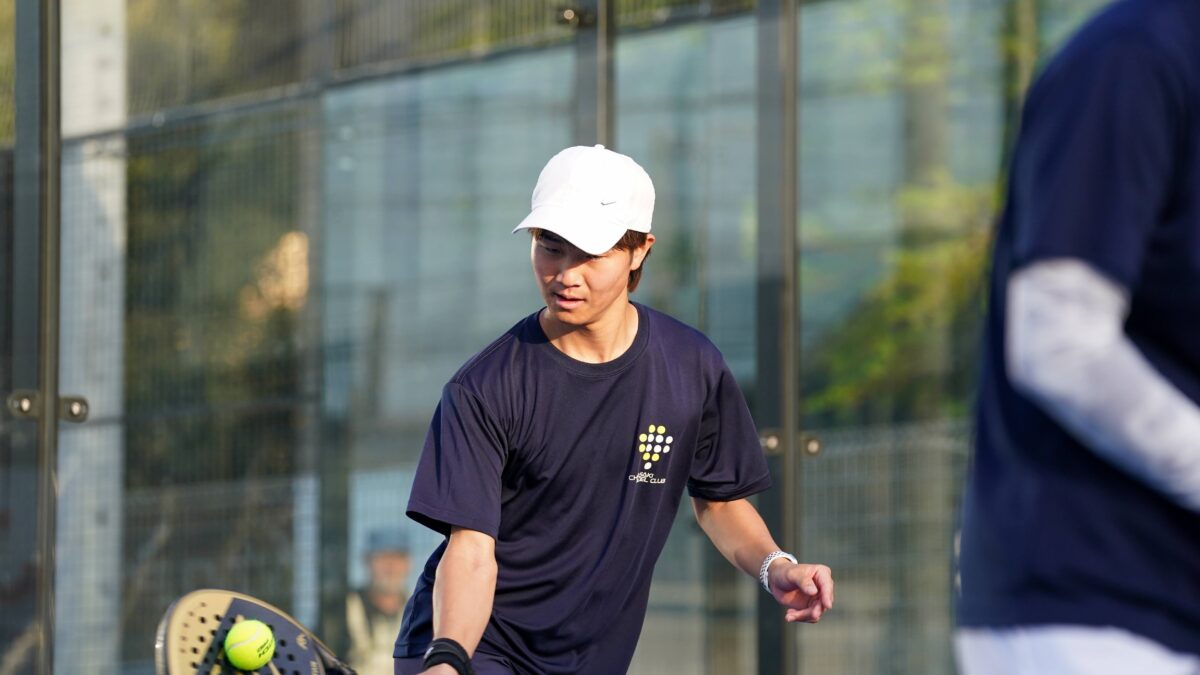 「壁を超えて、世界へ ── 安藤輝明が挑む“パデルという未来”」