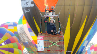 浮かぶだけの乗り物で世界の頂へ　気球パイロット藤田雄大の挑戦